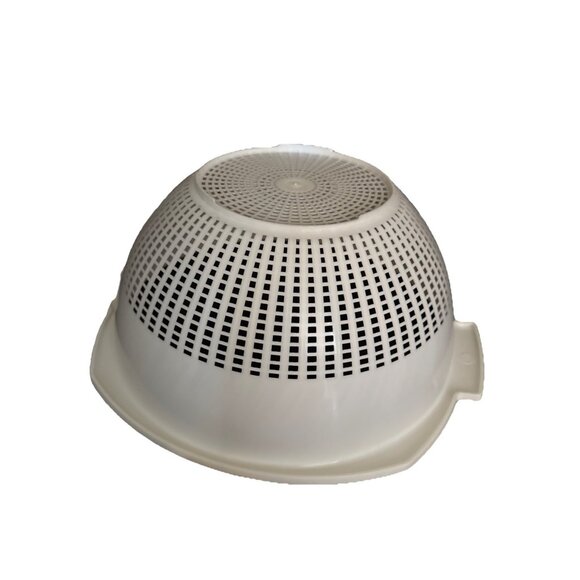 Vintage XL Pasta Colander Strainer Discontinued Square Round White Plastic 15x13 - Picture 5 of 8